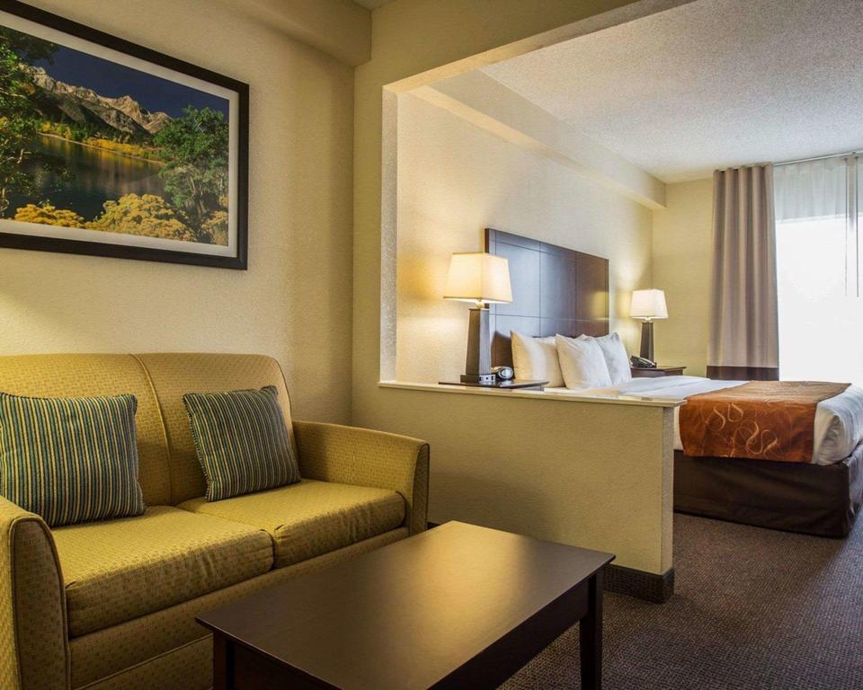 คอมฟอร์ต สวีท แกสโทเนีย - ชาร์ลอต Hotel แกสโตเนีย ภายนอก รูปภาพ
