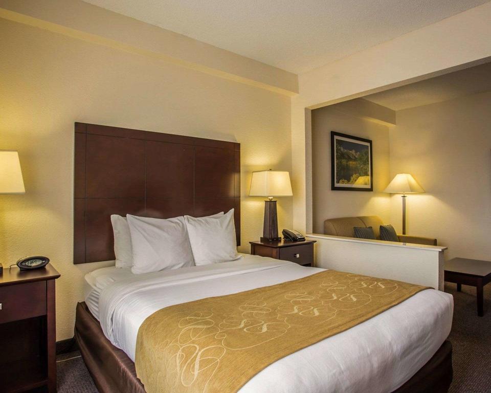 คอมฟอร์ต สวีท แกสโทเนีย - ชาร์ลอต Hotel แกสโตเนีย ภายนอก รูปภาพ
