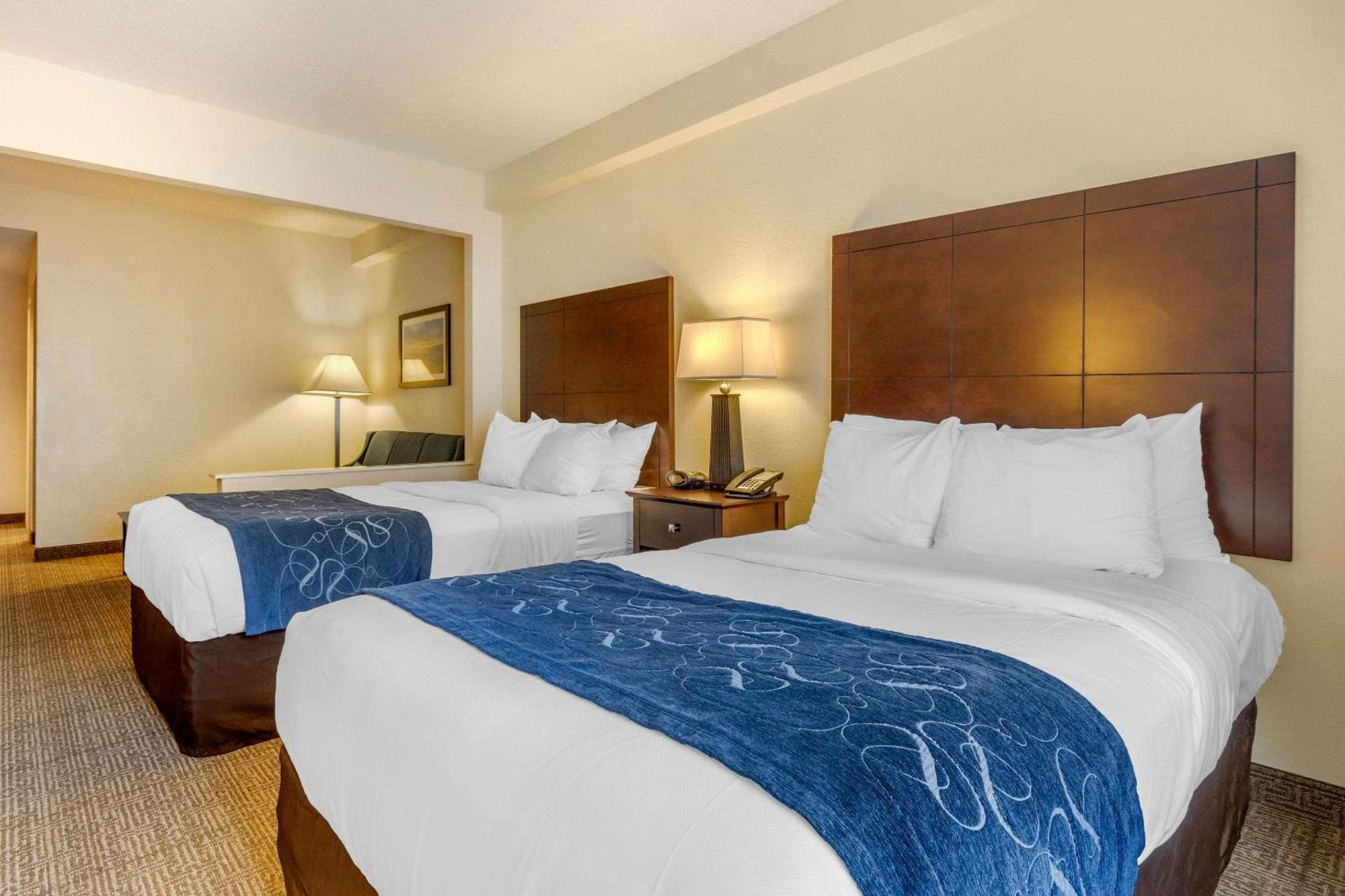 คอมฟอร์ต สวีท แกสโทเนีย - ชาร์ลอต Hotel แกสโตเนีย ภายนอก รูปภาพ